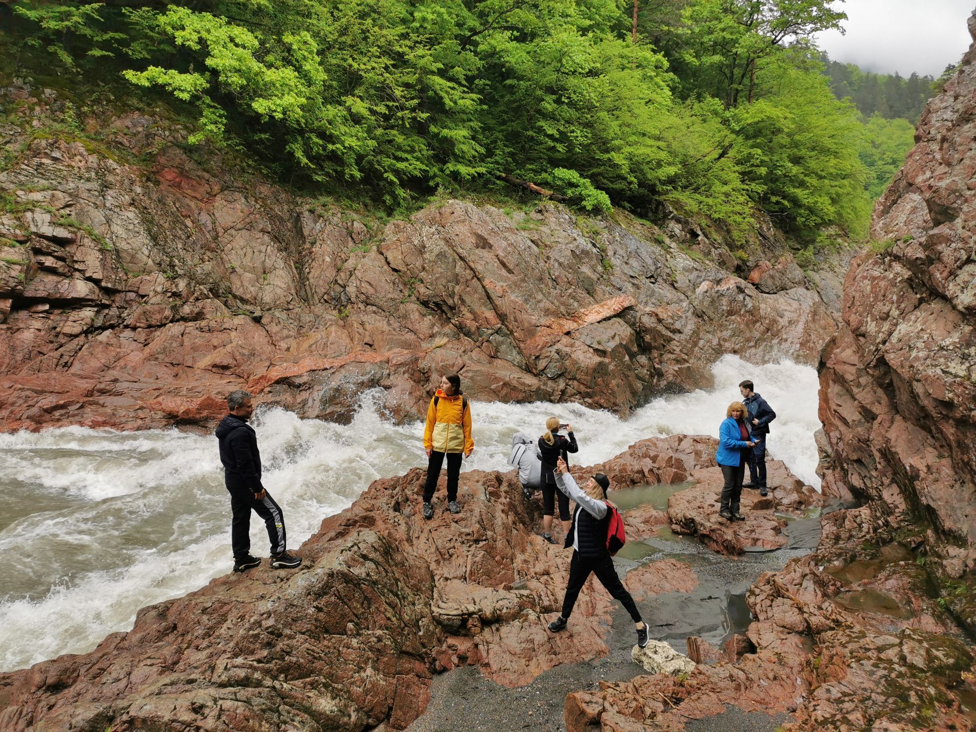 Гранитный каньон, Гузерипльский дольмен, термальные источники