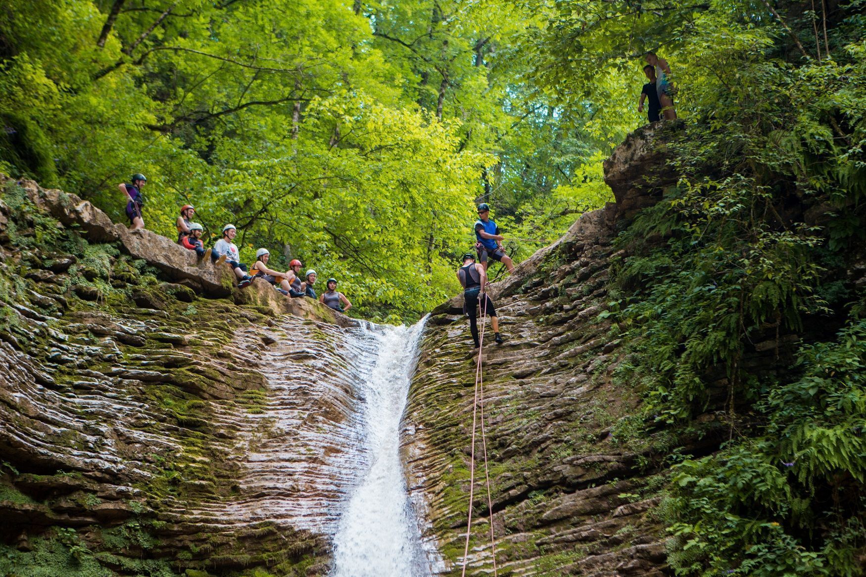 Маршрут в ущелье реки Руфабго