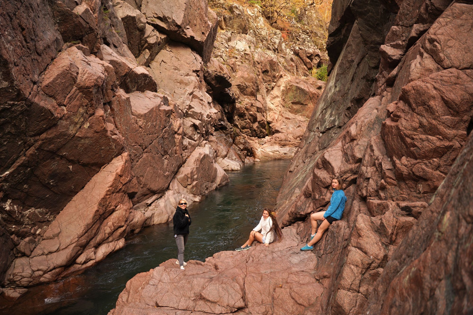 Гранитный каньон, Гузерипльский дольмен, термальные источники
