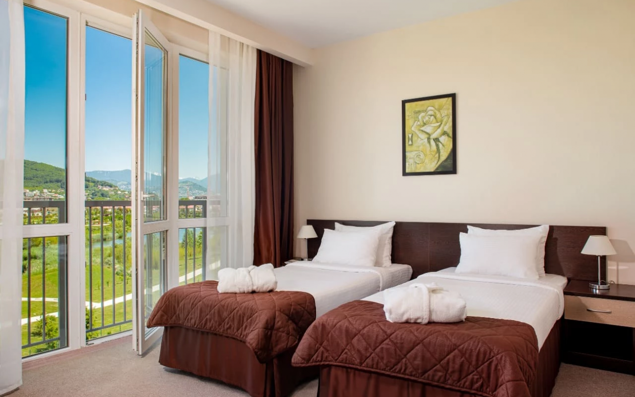 БАРХАТНЫЕ СЕЗОНЫ