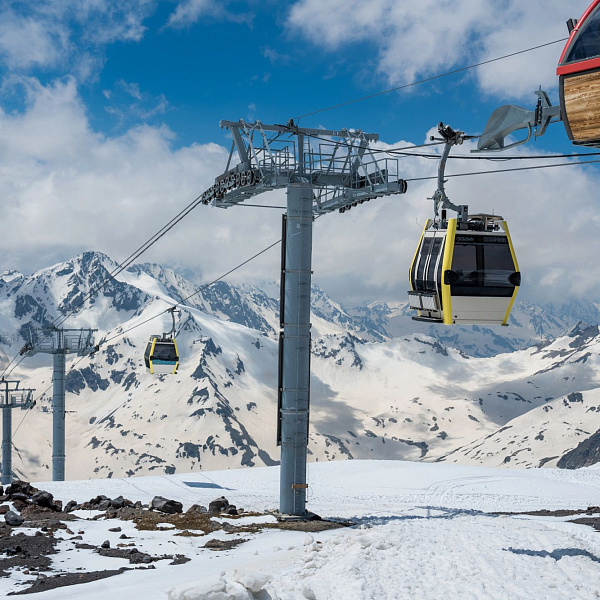 Снежные вершины Эльбруса – горнолыжный тур для взрослых 