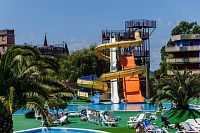 Замок у моря