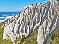 Морская прогулка на лодках, полуостров Чирип. Белые скалы, Охотское море.