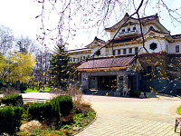 Прибытие, Обзорная экскурсия